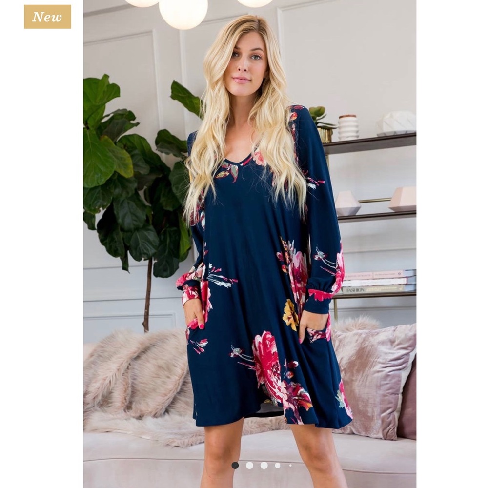 V neck floral dress with pockets